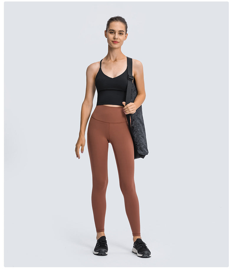 Avurer Flow Tank Top with inbuilt Bra - Black