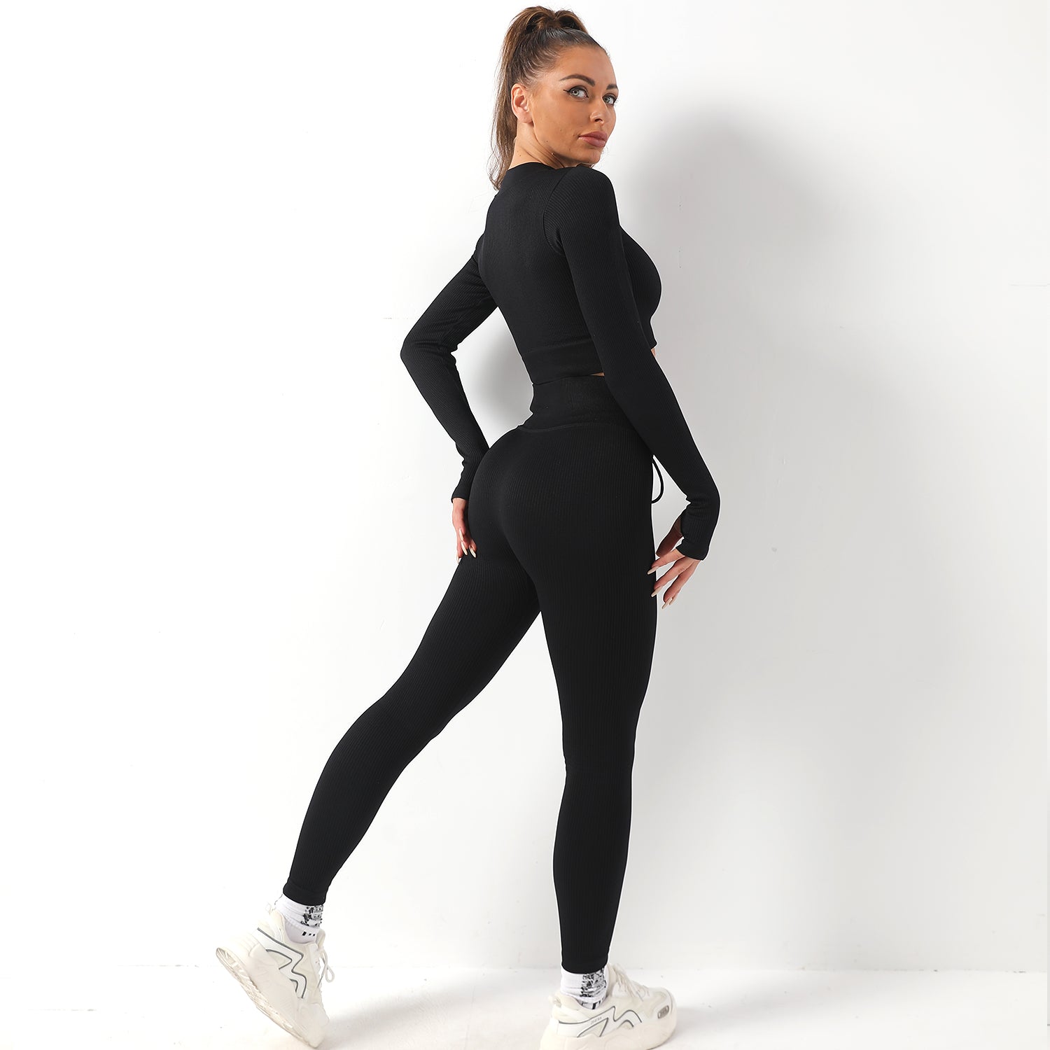Avurer FitFusion 2-Piece Set — Long-Sleeve Top & Leggings - Black